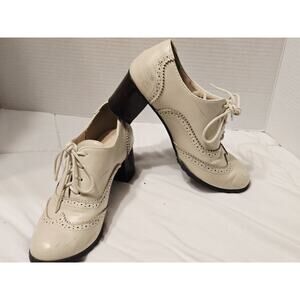 FOWT 8 Perforated Lace-Up Oxfords Almond Toe Chunky Heel Beige Academia Preppy